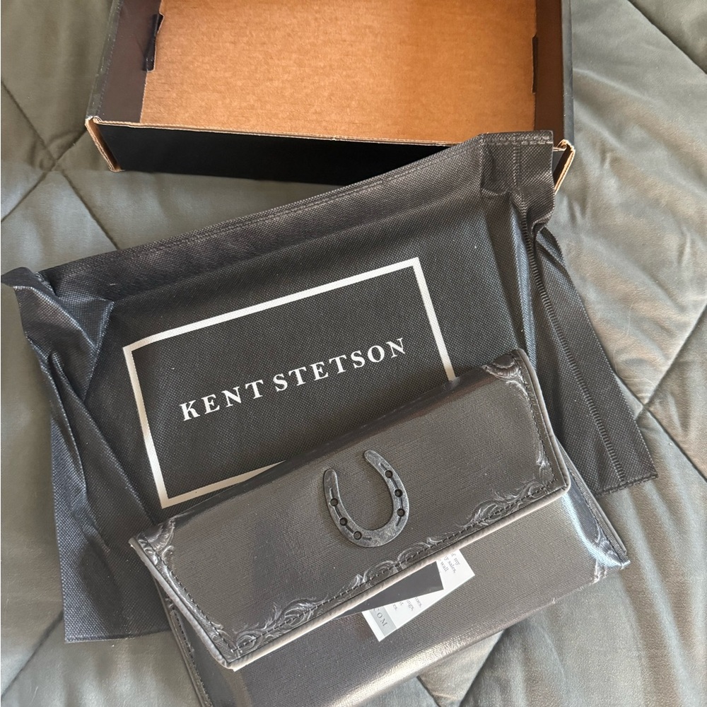 Kent Stetson Black Leather Clutch w Horseshoe Accent Small Size Purse. Pegasus